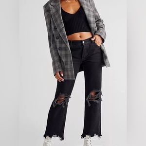 NWT Free People MAGGIE Mid-Rise Straight Leg Jean • 25